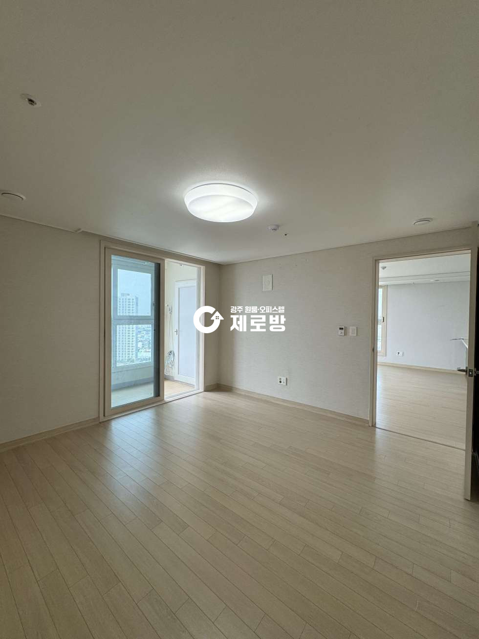 전남광주 북구 신안동 104동 신안대라수 어썸브릿지 아파트 16층 전세 2억 5,700 전세 매물번호 10289 사진 6