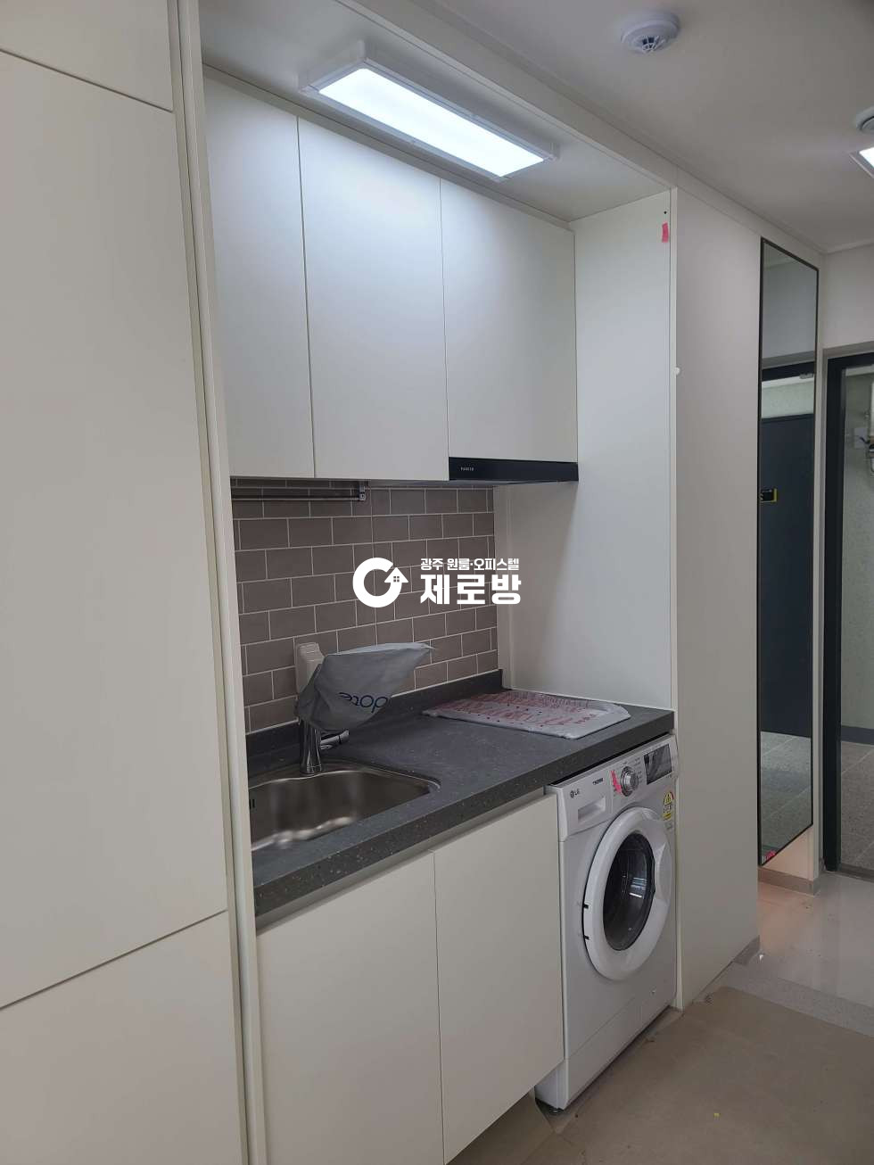 전남광주 서구 쌍촌동 971-12 즉시입주 내부깨끗 무각사뷰 신축 첫입주 초역세권 교통편리 상무지구생활권 운천저수지앞 매매 매물번호 10384 사진 2